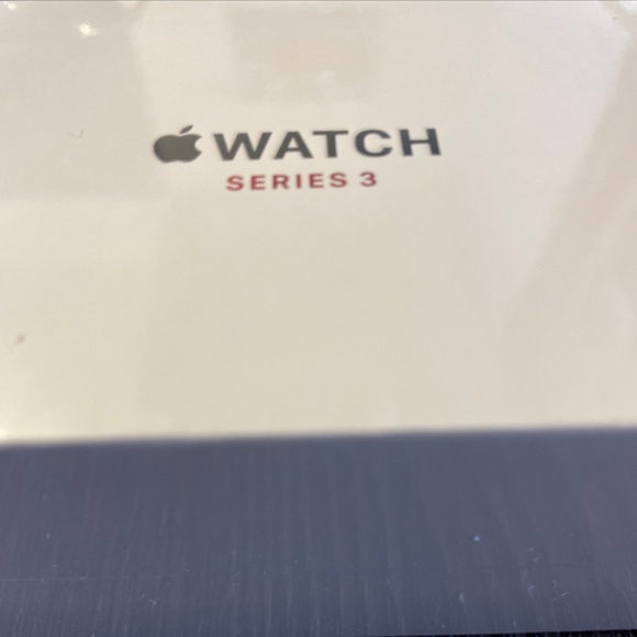 Apple Watch Series 3 42mm Space Gray Aluminum w/ Black Sport Band - GPS+Cellular - Picture 5 of 8
